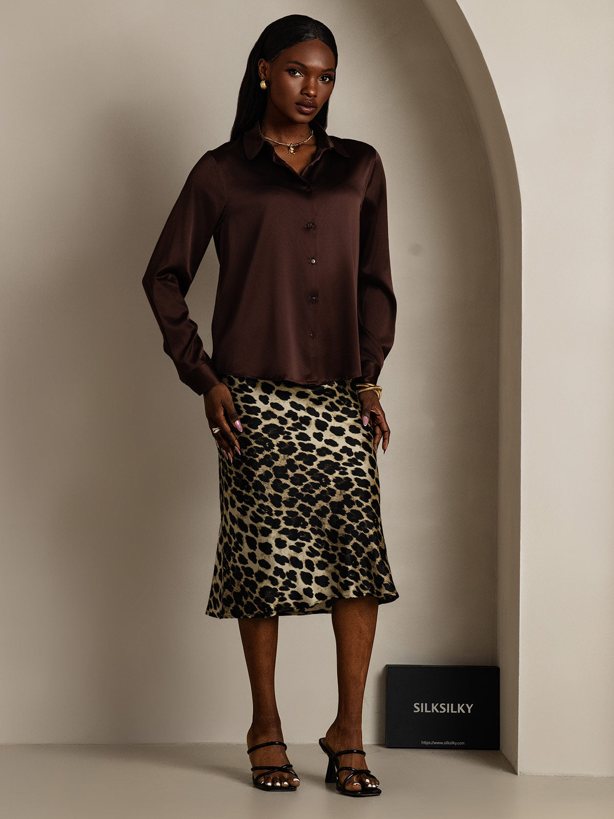 19Momme Silk Long Sleeve Lapel Collar Women's Shirt with Button Up Design