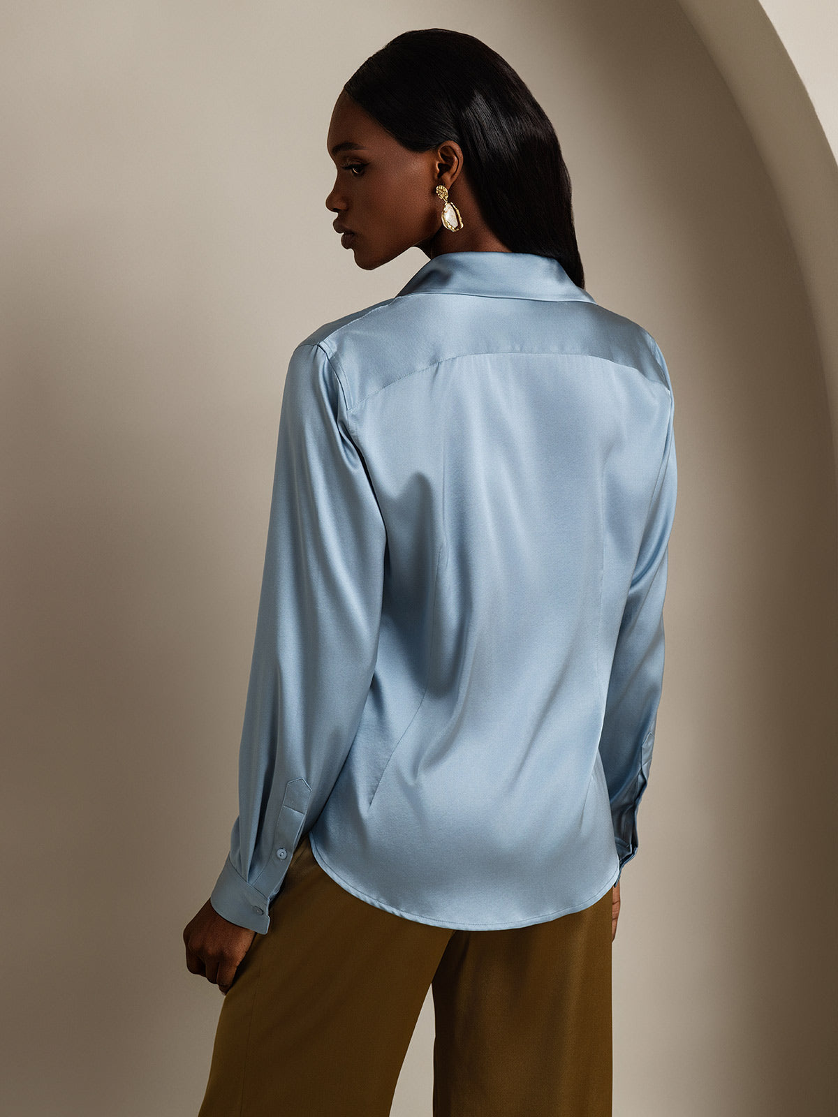 19Momme Silk Long Sleeve Lapel Collar Women's Shirt with Button Up Design