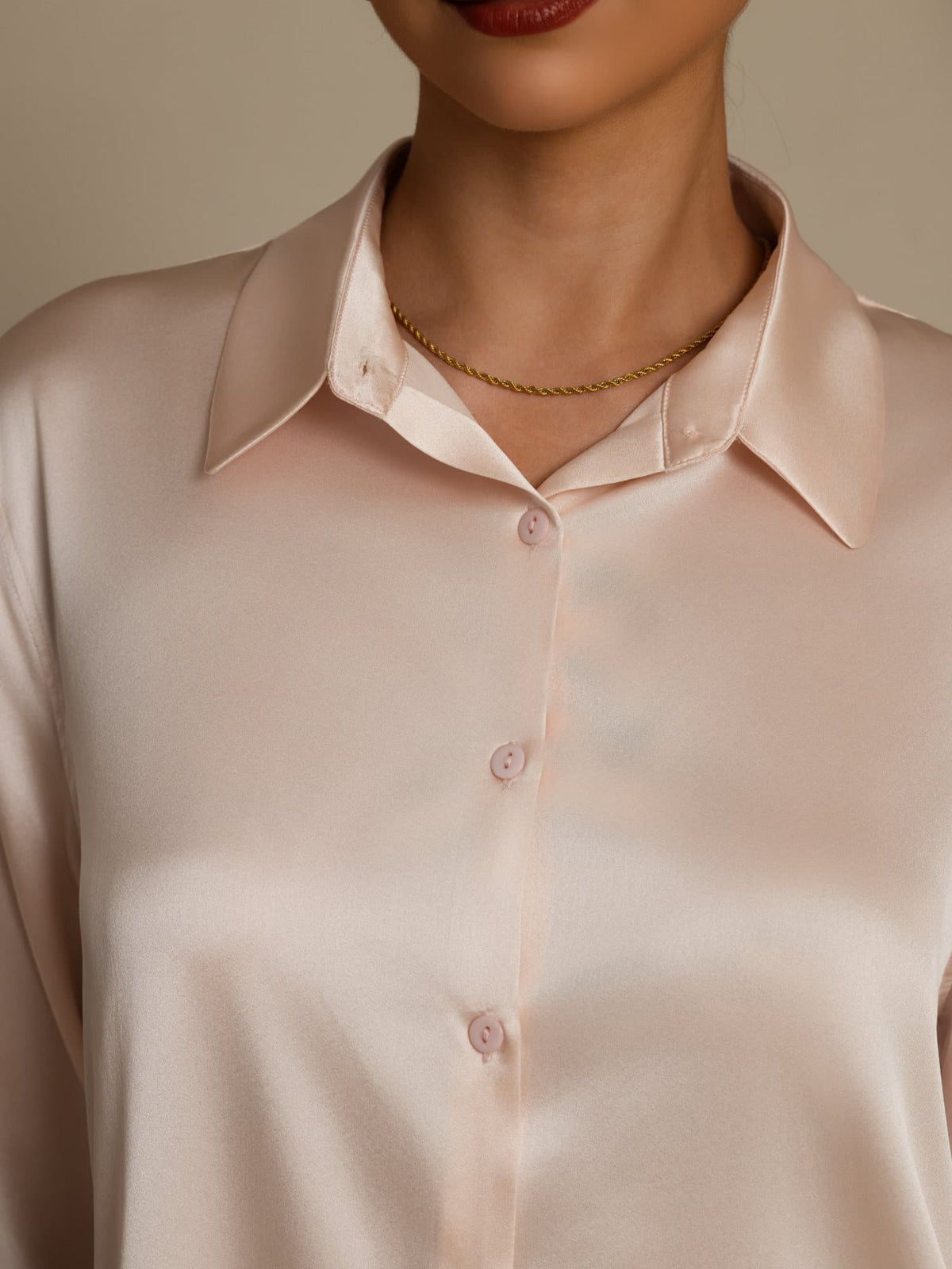 19Momme Silk Long Sleeve Lapel Collar Women's Shirt with Button Up Design