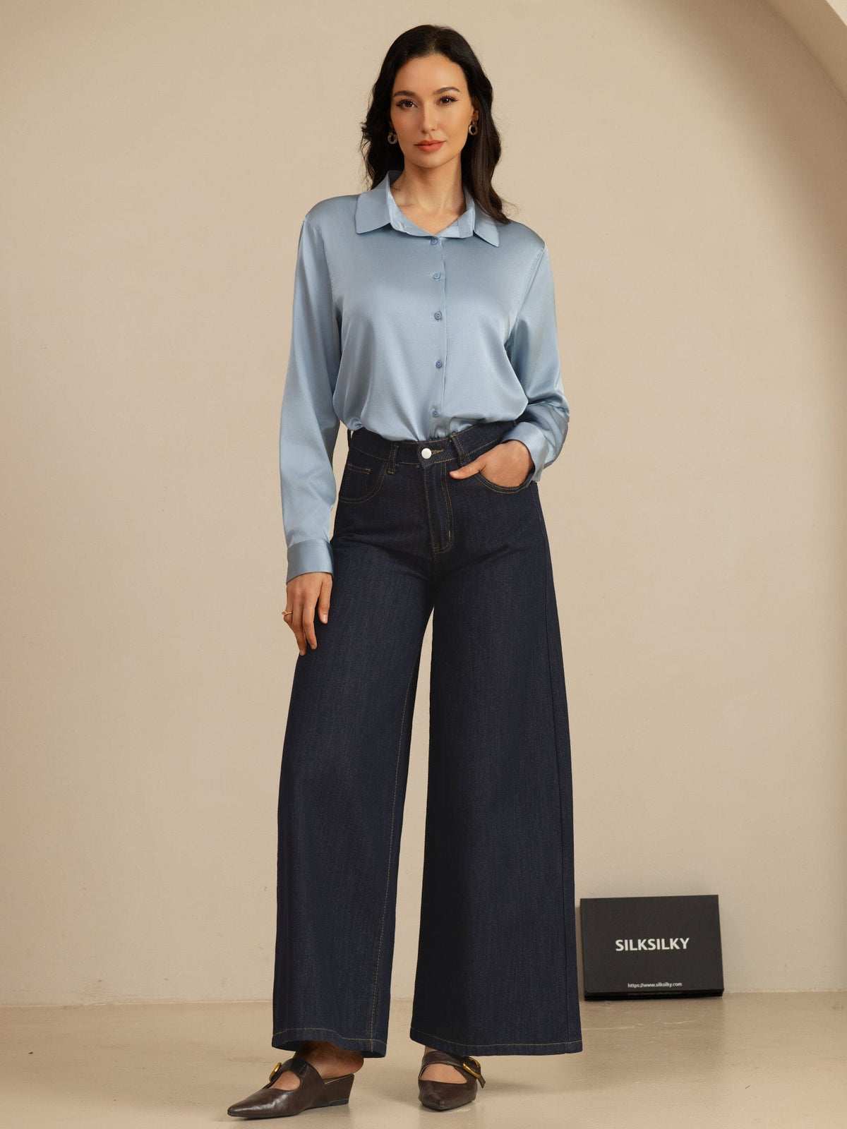 19Momme Silk Long Sleeve Lapel Collar Women's Shirt with Button Up Design
